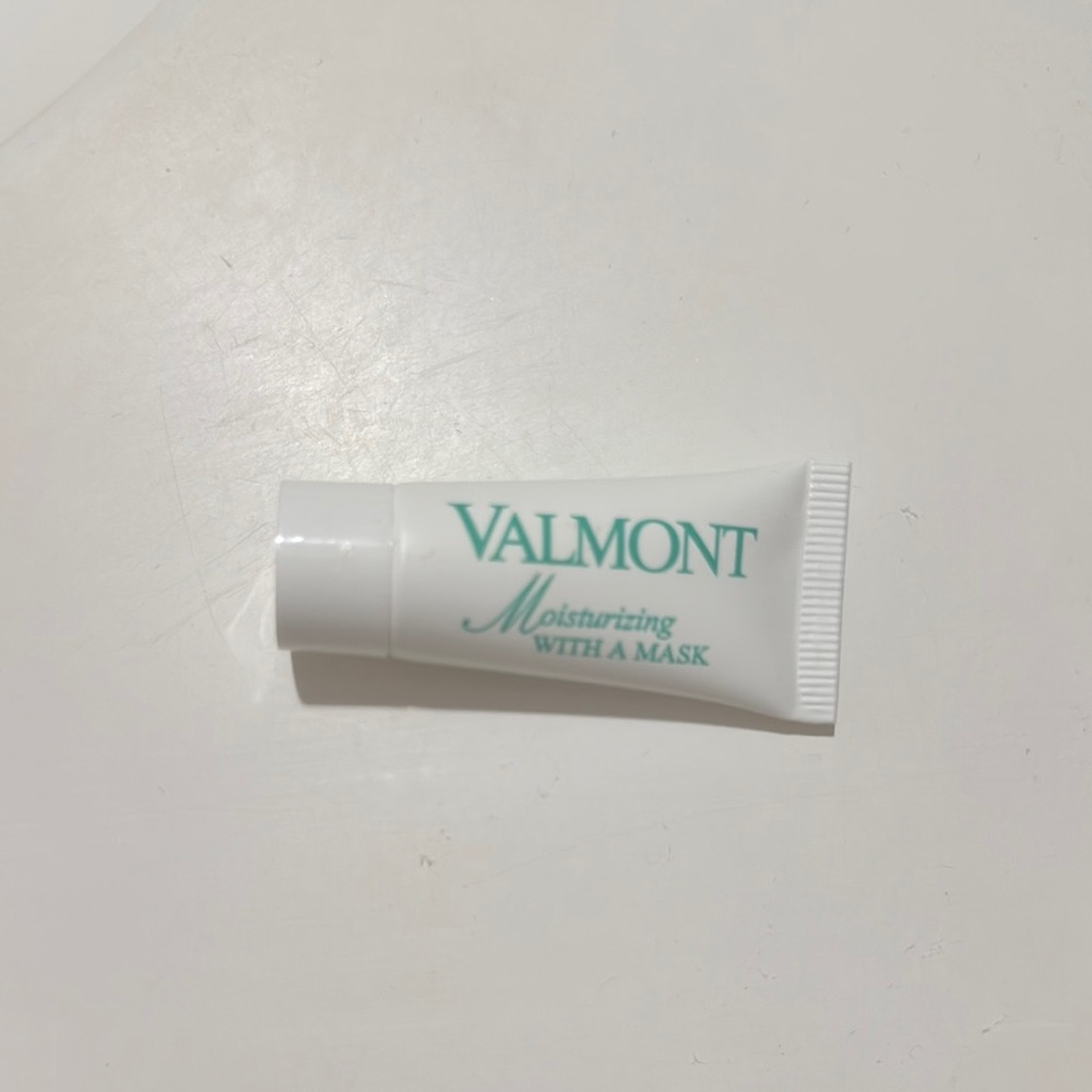Valmont Hydration Mask in White Tube